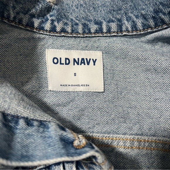 Old Navy Juniors Size Small Distressed Light Wash Trucker Jean Jacket EUC - Picture 6 of 8